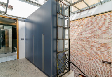 3 Bedroom Townhouse For Rent - Tonle Bassac, Phnom Penh thumbnail