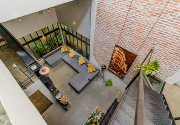 3 Bedroom Townhouse For Rent - Tonle Bassac, Phnom Penh thumbnail