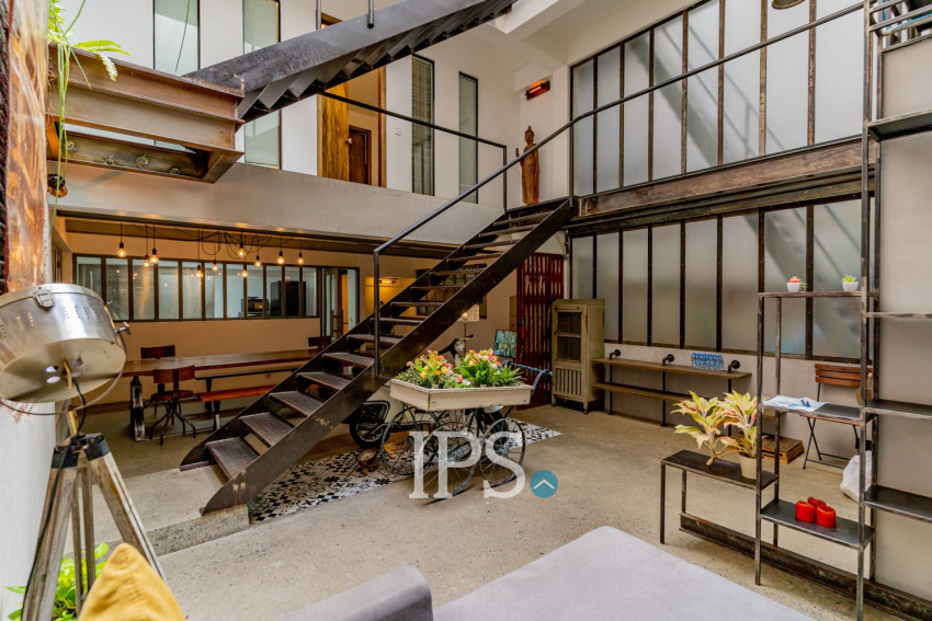 3 Bedroom Townhouse For Rent - Tonle Bassac, Phnom Penh