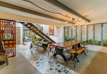 3 Bedroom Townhouse For Rent - Tonle Bassac, Phnom Penh thumbnail