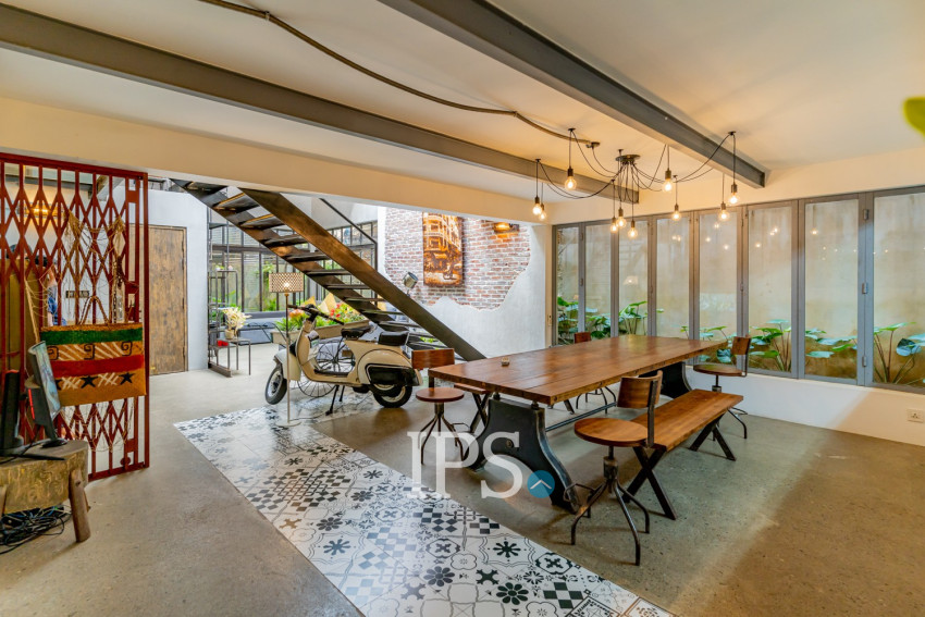 3 Bedroom Townhouse For Rent - Tonle Bassac, Phnom Penh