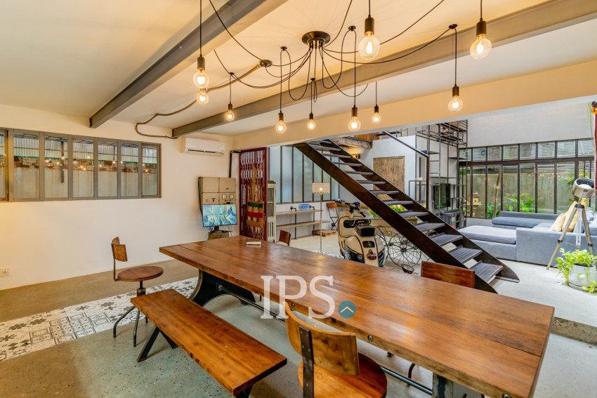 3 Bedroom Townhouse For Rent - Tonle Bassac, Phnom Penh