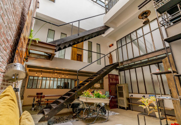 3 Bedroom Townhouse For Rent - Tonle Bassac, Phnom Penh thumbnail