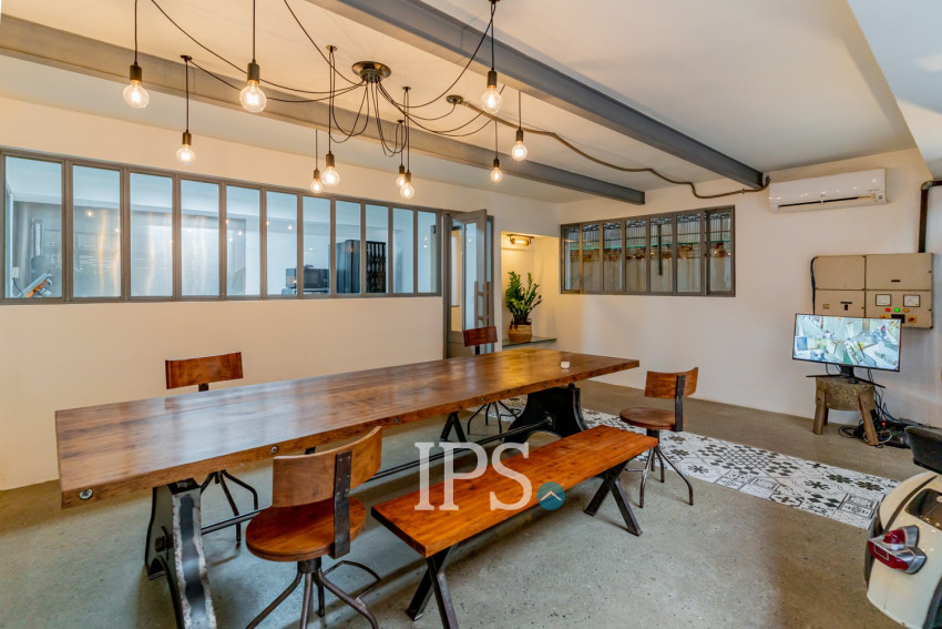 3 Bedroom Townhouse For Rent - Tonle Bassac, Phnom Penh