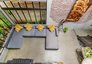3 Bedroom Townhouse For Rent - Tonle Bassac, Phnom Penh thumbnail