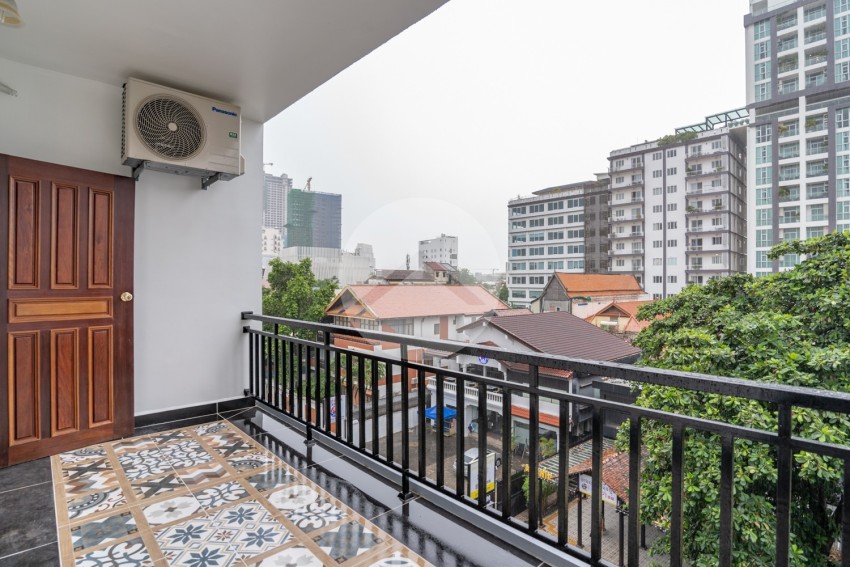 4 Bedroom Apartment For Rent - BKK1, Phnom Penh