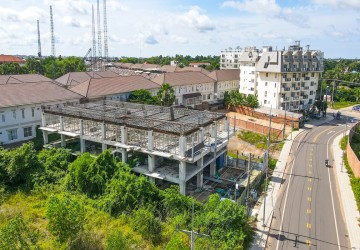 1017 Sqm Commercial Land With Building For Sale - Svay Dangkum, Siem Reap thumbnail