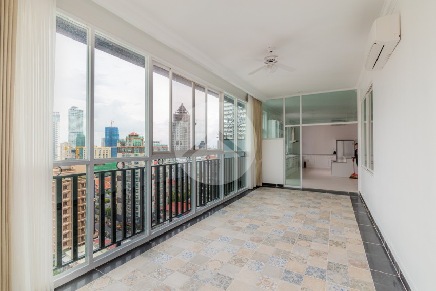 4 Bedroom Penthouse For Rent - BKK1, Phnom Penh