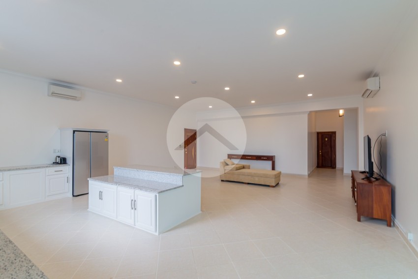 4 Bedroom Penthouse For Rent - BKK1, Phnom Penh