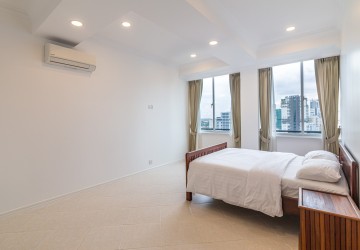 4 Bedroom Penthouse For Rent - BKK1, Phnom Penh thumbnail