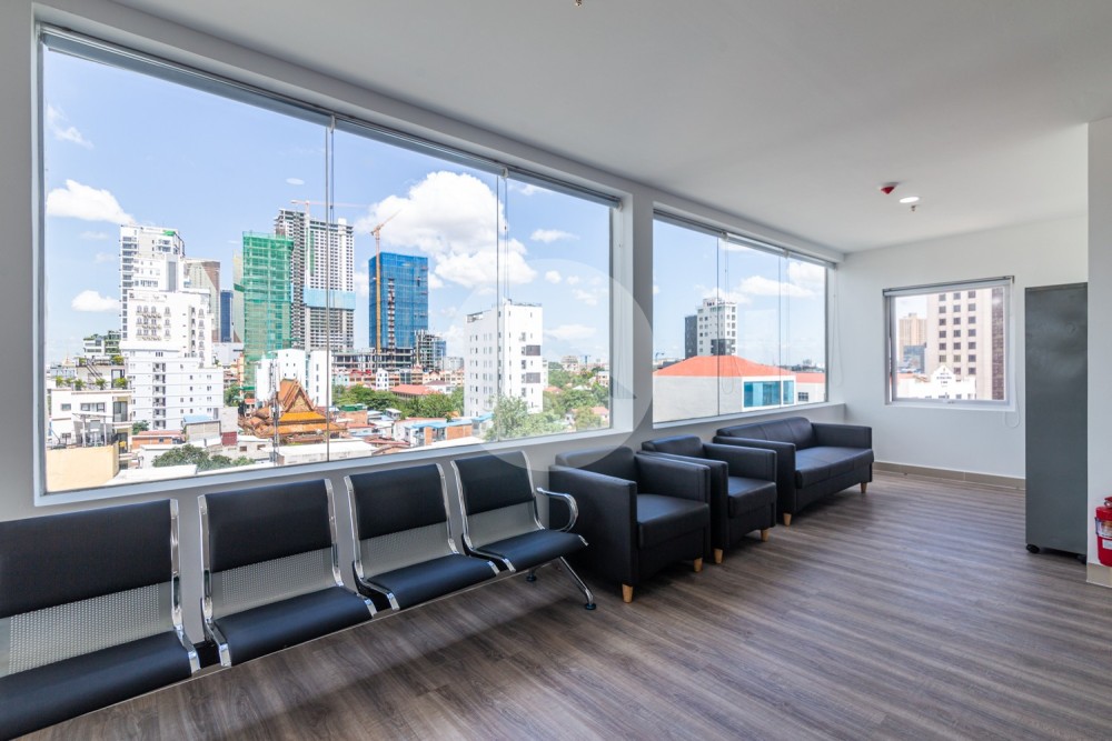 140 Sqm Office Space For Rent - BKK1, Phnom Penh - Image 3