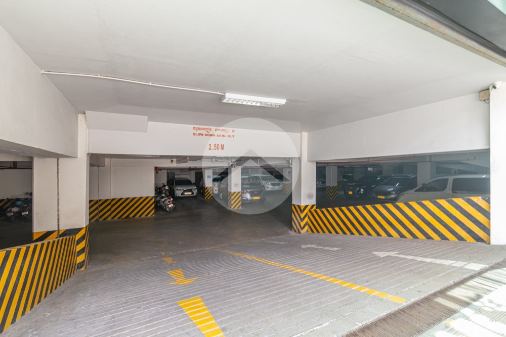140 Sqm Office Space For Rent - BKK1, Phnom Penh - Image 17