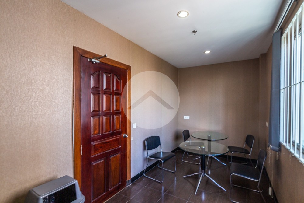 140 Sqm Office Space For Rent - BKK1, Phnom Penh - Image 11