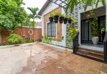 2 Bedroom  House For Rent - Sala Kamreuk, Siem Reap thumbnail