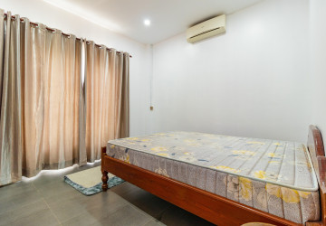 2 Bedroom  House For Rent - Sala Kamreuk, Siem Reap thumbnail