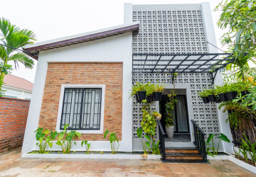 2 Bedroom  House For Rent - Sala Kamreuk, Siem Reap thumbnail