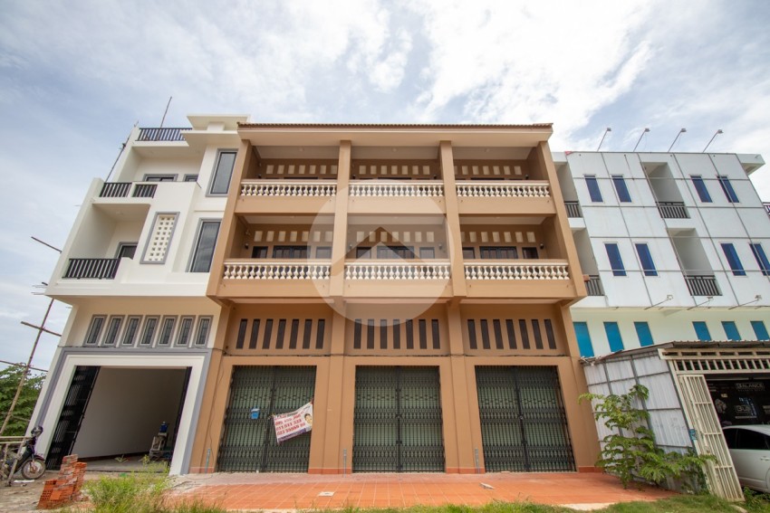 6 Bedroom Commercial Shophouse For Rent - Road 60, Siem Reap