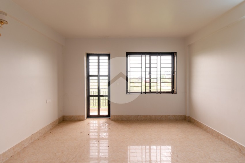 6 Bedroom Commercial Shophouse For Rent - Road 60, Siem Reap