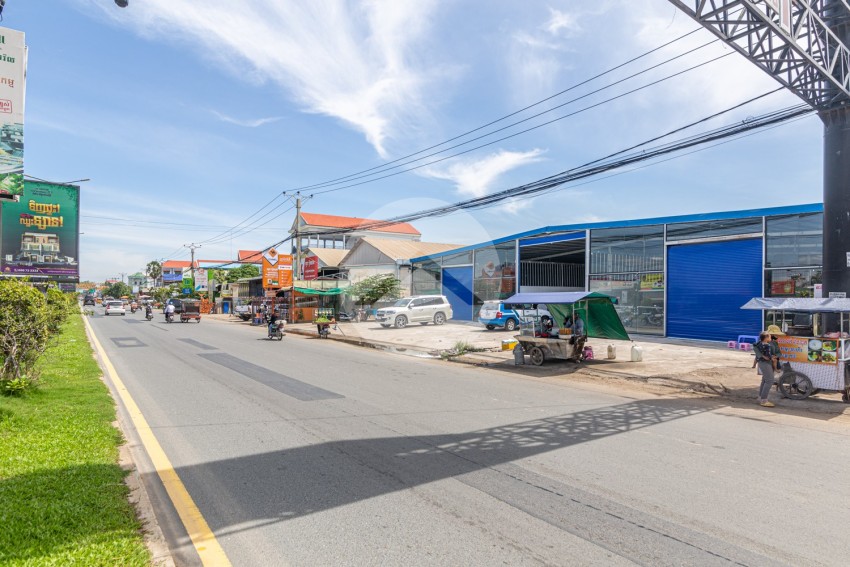 486 Sqm Warehouse For Rent - Chroy Changvar, Phnom Penh