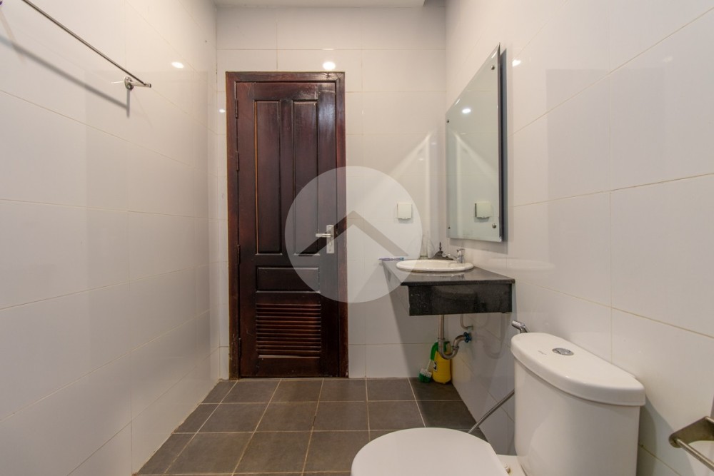 3 Bedroom House For Rent - Svay Thom, Siem Reap - Image 10