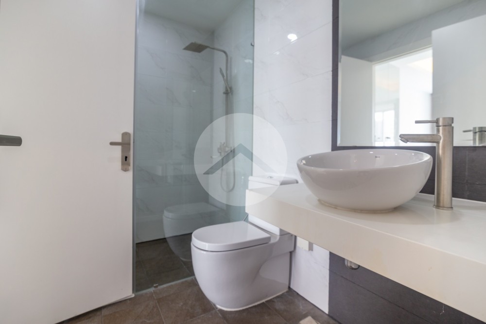 10th Floor Studio For Sale - J Tower South, BKK1, Tonle Bassac, Phnom Penh - Image 10