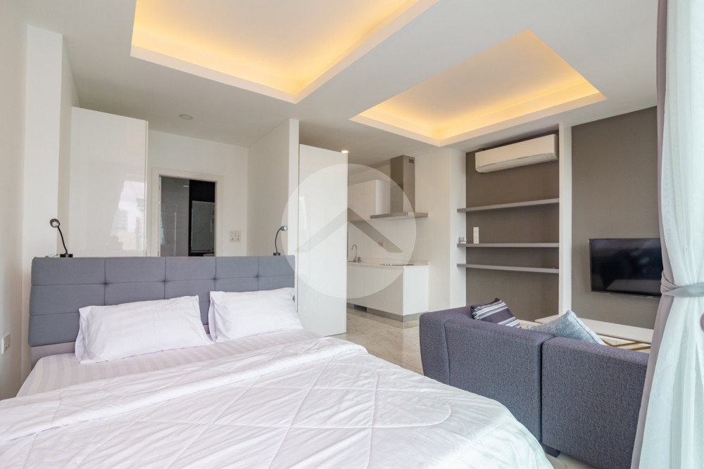 10th Floor Studio For Sale - J Tower South, BKK1, Tonle Bassac, Phnom Penh - Image 3