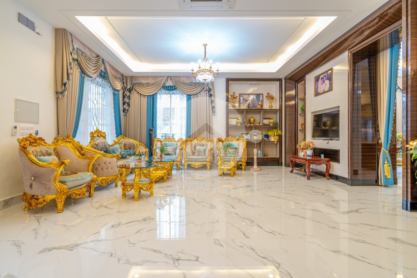 7 Bedroom Queen Villa - The Star Platinum Mastery, Borey Peng Huoth- Phnom Penh