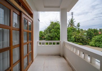 4 Bedroom Villa For Sale - Slor Kram, Siem Reap thumbnail