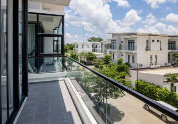 5 Bedroom Villa For Rent - Preaek Aeng, Chbar Ampov, Phnom Penh thumbnail