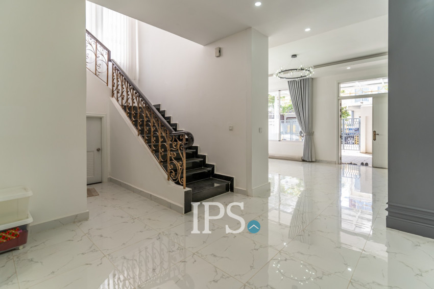 3 Bedroom Twin Villa For Rent - Orkide Botanic City, Chroy Changvar, Phnom Penh