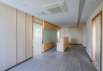 390 Sqm Office Space For Rent - Tonle Bassac, Phnom Penh thumbnail