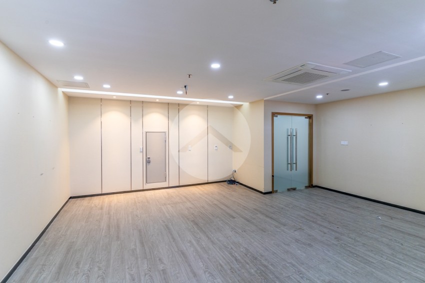 390 Sqm Office Space For Rent - Tonle Bassac, Phnom Penh