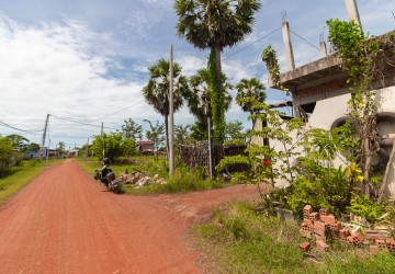 300 Sqm Land and House For Sale - Chreav, Siem Reap thumbnail