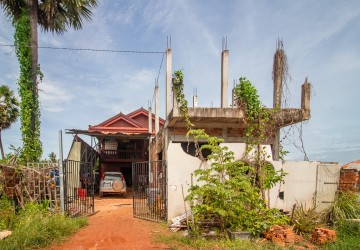 300 Sqm Land and House For Sale - Chreav, Siem Reap thumbnail