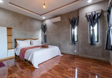 8 Bedroom Boutique For Sale - Sala Kamreuk, Siem Reap thumbnail