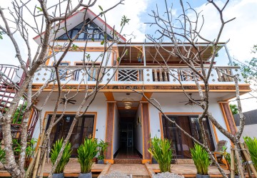 8 Bedroom Boutique For Sale - Sala Kamreuk, Siem Reap thumbnail