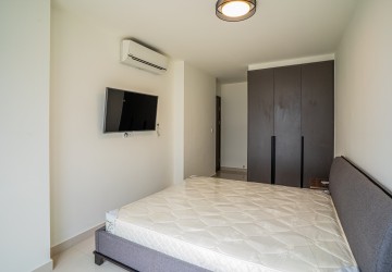 3 Bedroom Condo For Rent - The Peak, Tonle Bassac, Phnom Penh thumbnail