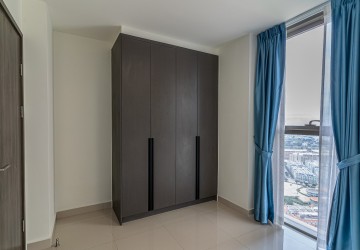 3 Bedroom Condo For Rent - The Peak, Tonle Bassac, Phnom Penh thumbnail