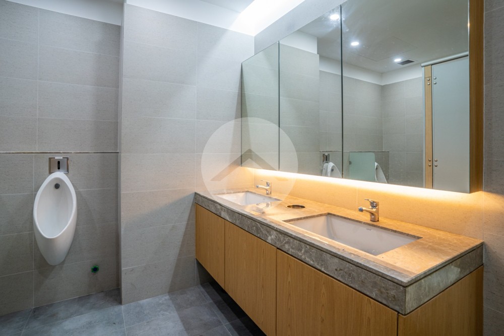550 Sqm Office Space For Rent - Monivong BLVD, Khan 7 Makara, Phnom Penh - Image 11