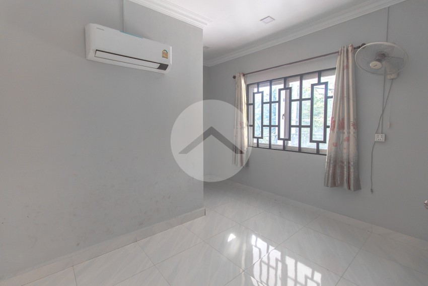 6 Bedroom Commercial Villa For Rent - Slor Kram, Siem Reap