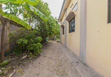 2 Bedroom House For Sale - Svay Dangkum, Siem Reap thumbnail