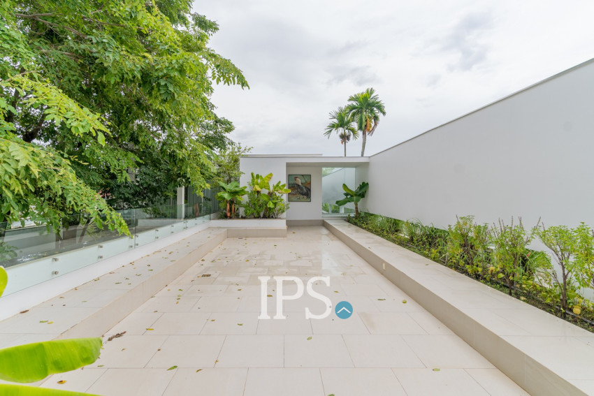 5 Bedroom Holiday Home For Sale - Koh Krabei, Phnom Penh