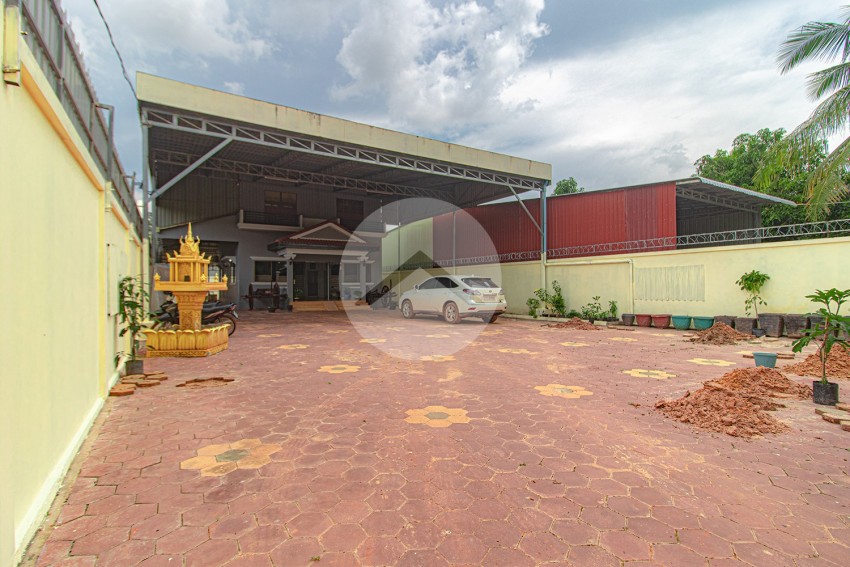 2 Bedroom Villa For Rent - Sangkat Siem Reap, Siem Reap