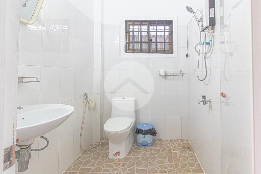 2 Bedroom Villa For Rent - Sangkat Siem Reap, Siem Reap - Image 15
