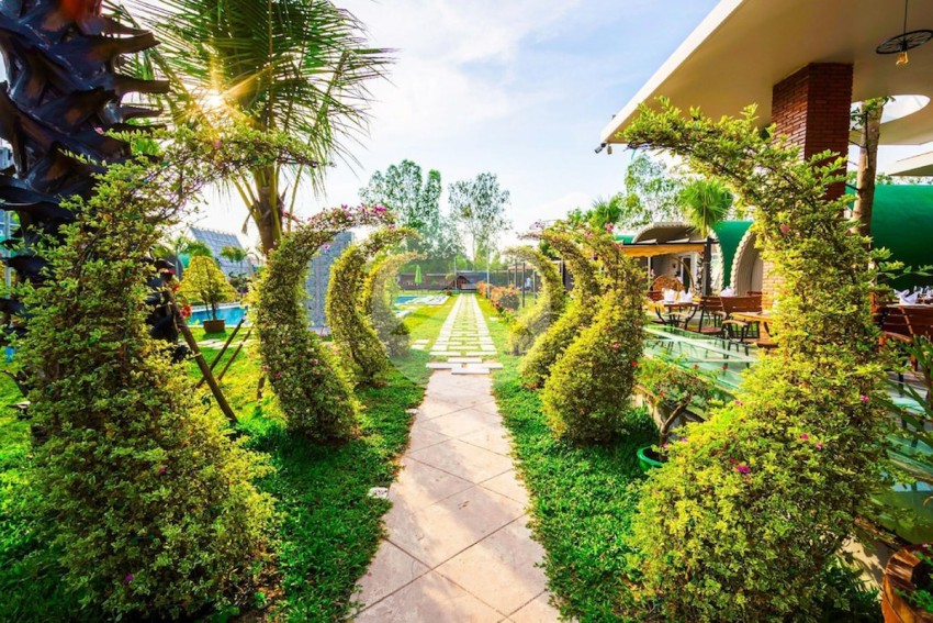 17 Bedroom Resort For Sale - Chreav, Siem Reap