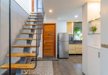 Renovated Duplex 3 Bedroom Apartment For Rent - Beoung Prolit, Phnom Penh thumbnail