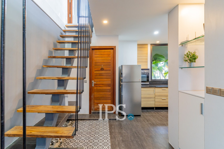 Renovated Duplex 3 Bedroom Apartment For Rent - Beoung Prolit, Phnom Penh
