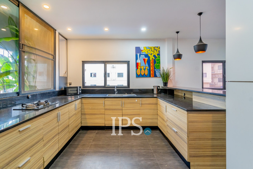 Renovated Duplex 3 Bedroom Apartment For Rent - Beoung Prolit, Phnom Penh