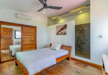 Renovated Duplex 3 Bedroom Apartment For Rent - Beoung Prolit, Phnom Penh thumbnail