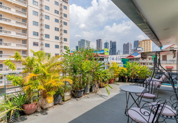 Renovated Duplex 3 Bedroom Apartment For Rent - Beoung Prolit, Phnom Penh thumbnail